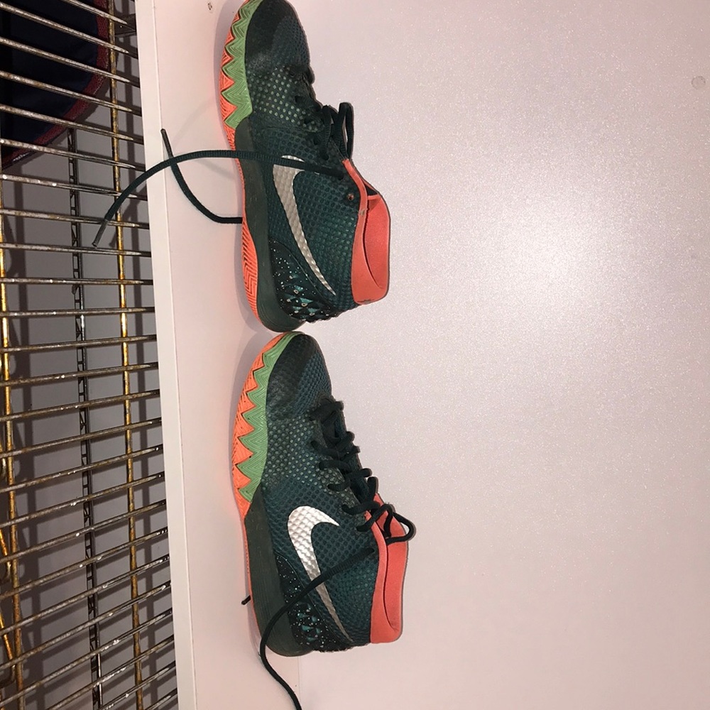 Nike Kyrie 1 flytrap - Picture 2 of 2